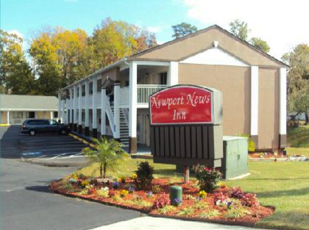 Newport News Inn Extérieur photo